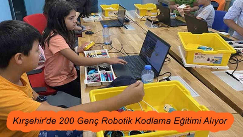 Kırşehir'de 200 Genç Robotik Kodlama Eğitimi Alıyor