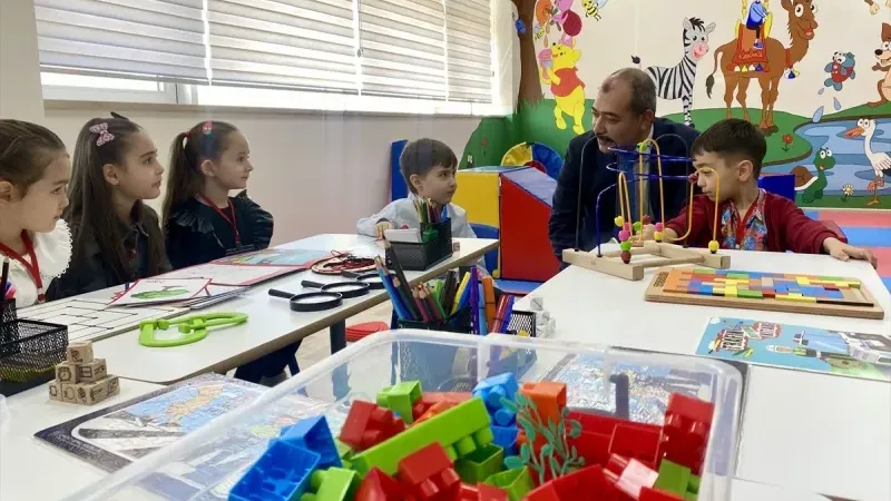Kırşehir İl Emniyet Müdürlüğü'nde çocuklar için oyun odası hazırlandı