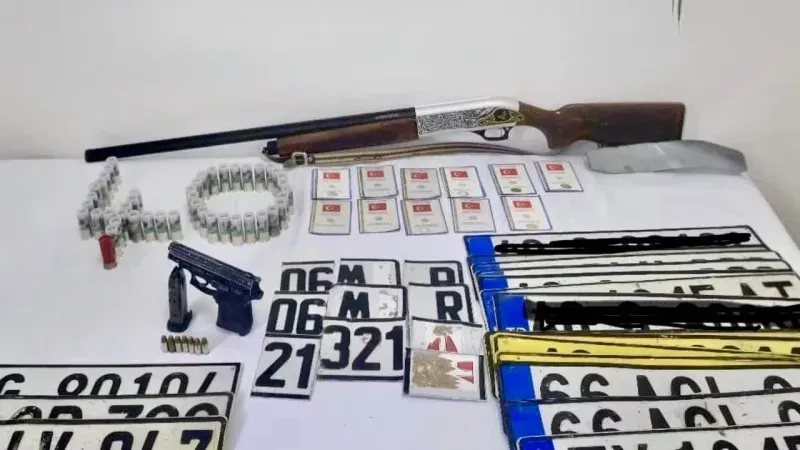 Kırşehir'de sahte plaka basan şahıs yakalandı.